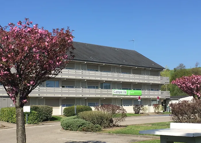 Campanile Saint-etienne Est- מלון