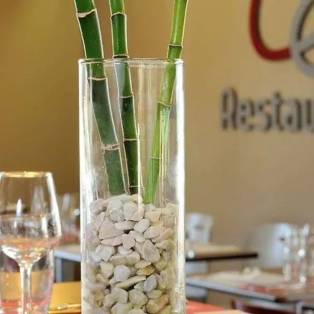 Campanile Saint-etienne Est- Hotel 3*