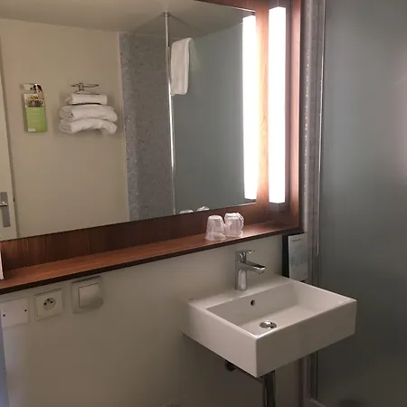 Hotel Campanile Saint-etienne Est- Saint-Chamond