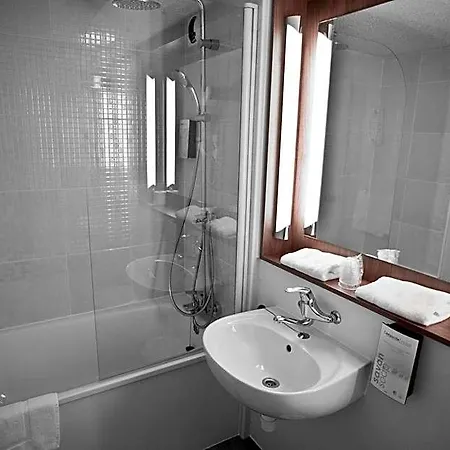 Hotel Campanile Saint-etienne Est-