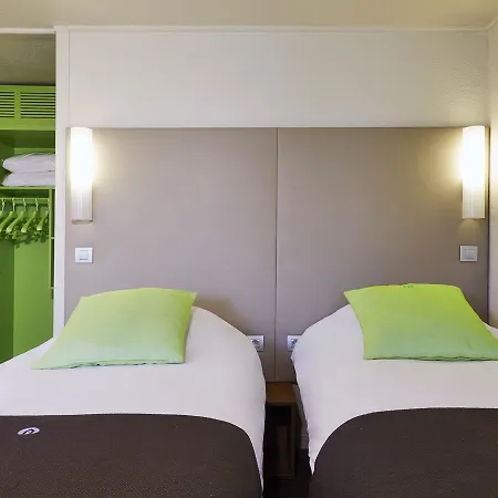 Campanile Saint-etienne Est- Hotel 3*