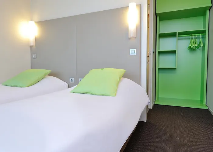 Campanile Saint-etienne Est- 3*